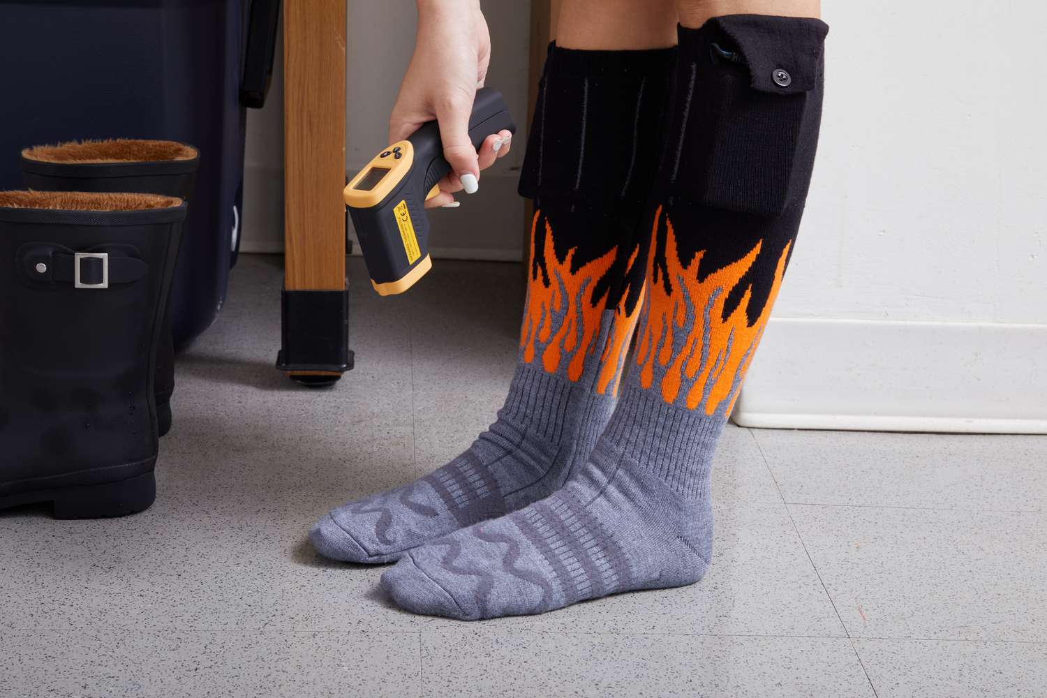 thumbnail image 2 of Men's Heated Thermal Socks – Winter Warm Ski & Work Boot Socks (Size 7-13, Mid-Calf) 2 of 5